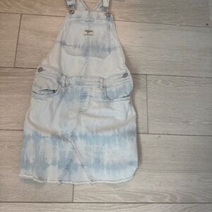 Oshkoshbgosh ombré overalls!